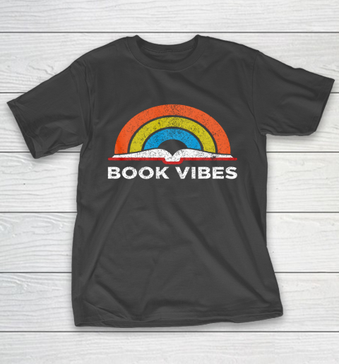 Reading Rainbow t shirt Vintage Retro Book Vibes Rainbow Gift for Reading Lovers T-Shirt