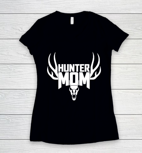 Mother's Day Funny Gift Ideas Apparel  Best deer hunter mother Women's V-Neck T-Shirt