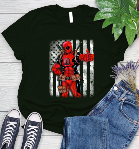 green detroit tigers shirt