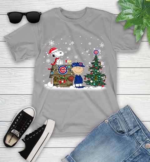 MLB Chicago Cubs Snoopy Charlie Brown Christmas Baseball Commissioner's Trophy Youth T-Shirt 4