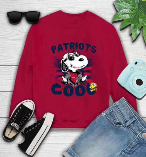 NFL Football New England Patriots Cool Snoopy Shirt Sweatshirt 8
