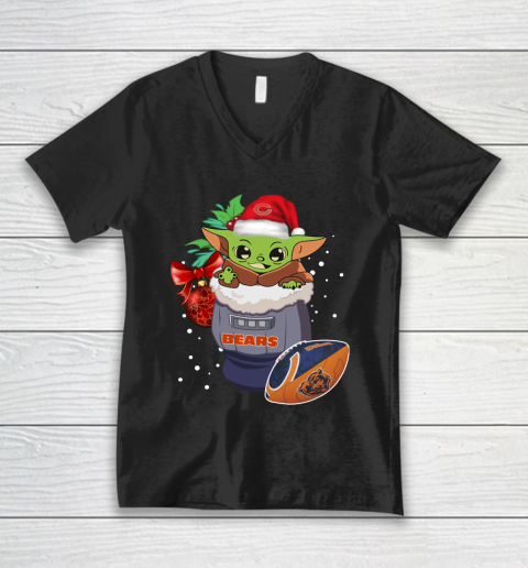 Chicago Bears Christmas Baby Yoda Star Wars Funny Happy NFL V-Neck T-Shirt