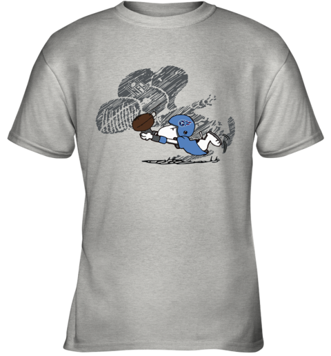 Tennessee Titans Snoopy Plays The Football Game h17b tennessee titans snoopy plays the football game youth t shirt 26 front ash
