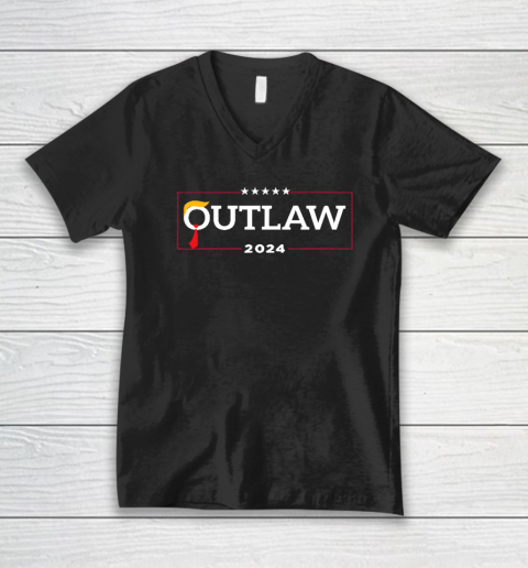 I'm Voting for The Outlaw Trump Felon V-Neck T-Shirt