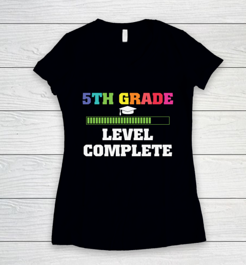 Back To School Shirt 5th grade level complete Women's V-Neck T-Shirt