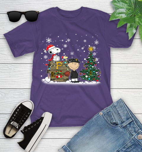 MLB Pittsburgh Pirates Snoopy Charlie Brown Christmas Baseball Commissioner's Trophy Youth T-Shirt 3