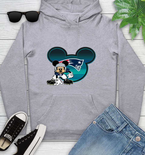 NFL New England Patriots Mickey Mouse Disney Football T Shirt Youth Hoodie 6