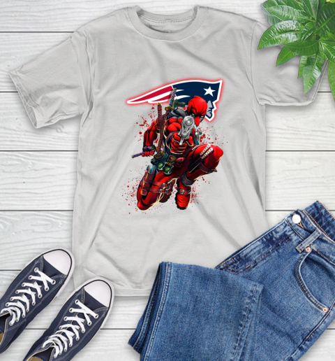 NFL Deadpool Marvel Comics Sports Football New England Patriots T-Shirt