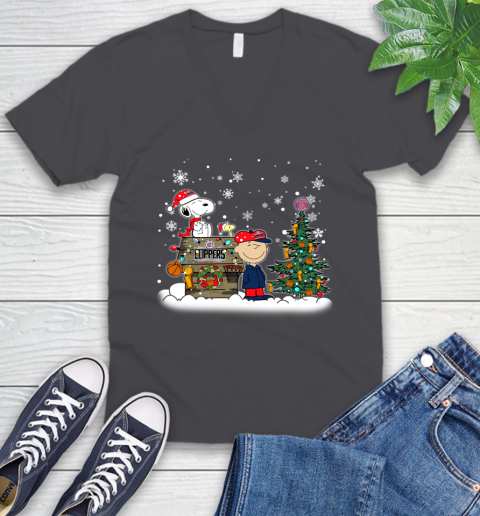LA Clippers NBA Basketball Christmas The Peanuts Movie Snoopy Championship V-Neck T-Shirt 4