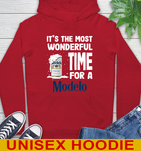 I't the most wonderful time for a Modelo Especial beer lovers 22