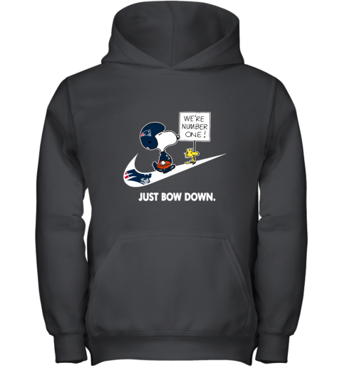 New England Patriots Are Number One – Just Bow Down Snoopy Youth Hoodie