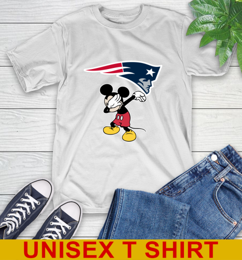 New England Patriots NFL Football Dabbing Mickey Disney Sports T-Shirt