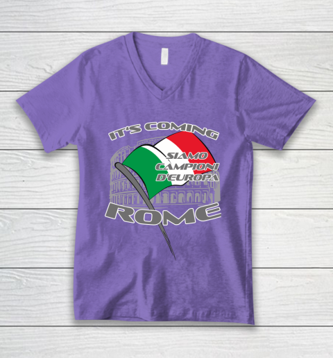 ITALIA Football Champions  SIAMO CAMPIONI D'EUROPA It's coming Rome V-Neck T-Shirt 8