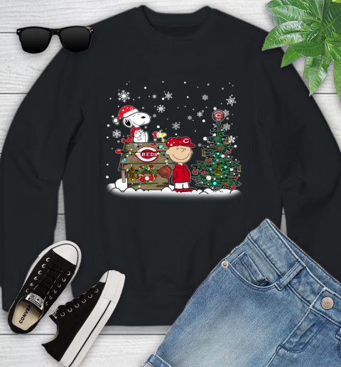 MLB Cincinnati Reds Snoopy Charlie Brown Christmas Baseball Commissioner's Trophy Youth Sweatshirt