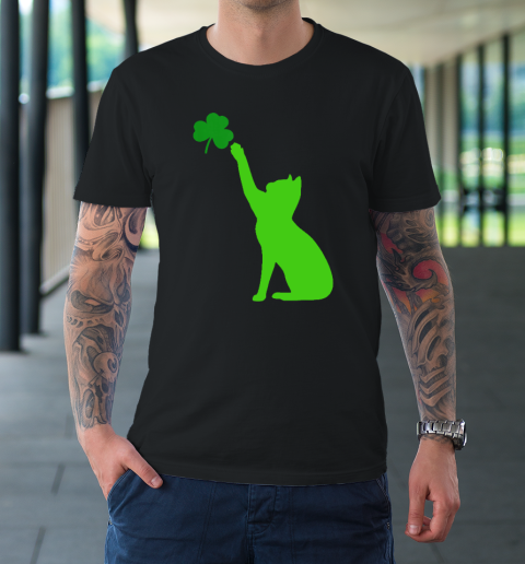 Cat Shamrock Saint Patrick's Day T-Shirt