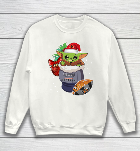 Cincinnati Bengals Christmas Baby Yoda Star Wars Funny Happy NFL Sweatshirt 2