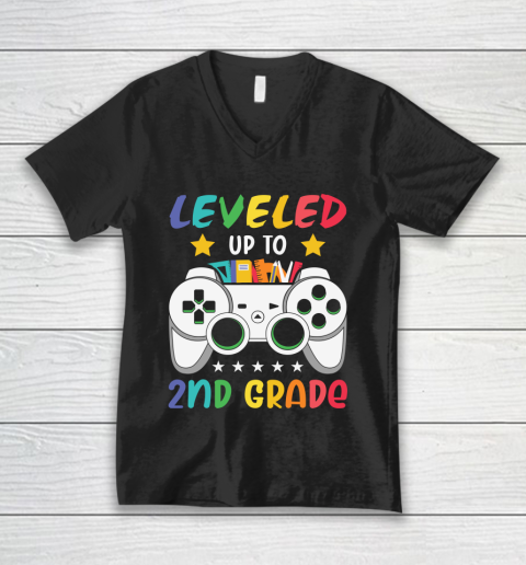 Back To School Shirt Leveled up to 2nd grade V-Neck T-Shirt