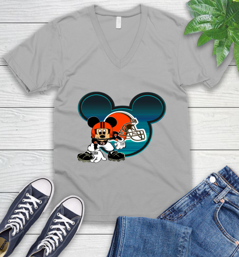 NFL Cleveland Browns Mickey Mouse Disney Football T Shirt V-Neck T-Shirt 4