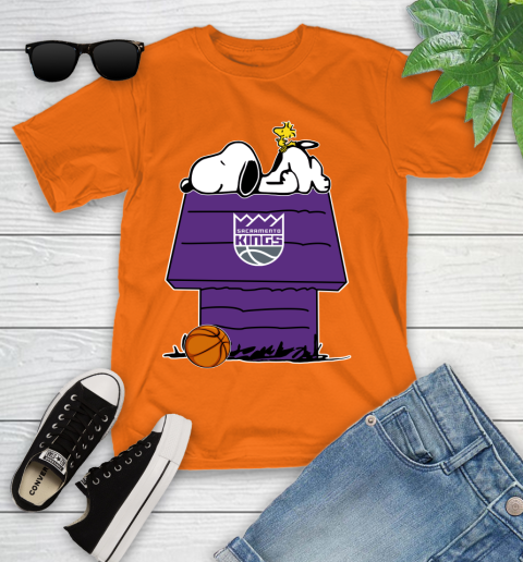 Sacramento Kings NBA Basketball Snoopy Woodstock The Peanuts Movie Youth T-Shirt 7