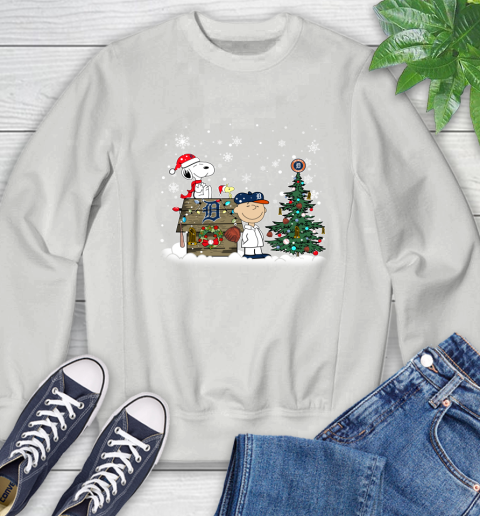MLB Detroit Tigers Snoopy Charlie Brown Christmas Baseball Commissioner's Trophy Sweatshirt 5