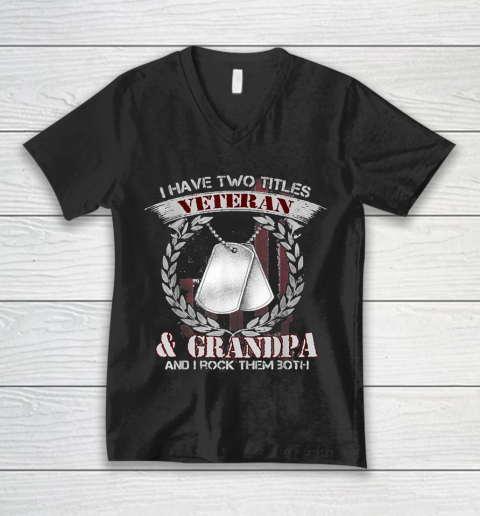 I Am An Air Force Veteran Grandpa And I Rock (2) V-Neck T-Shirt