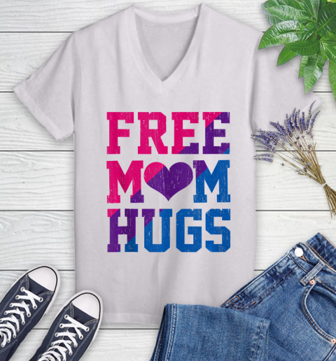 Nurse Shirt Vintage Free Mom Hugs Bisexual Heart LGBT Pride flag Shirt Women's V-Neck T-Shirt