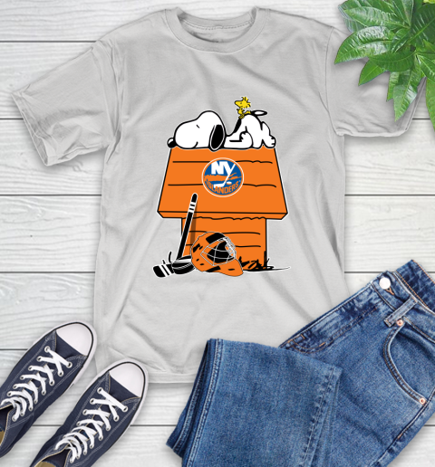 New York Islanders NHL Hockey Snoopy Woodstock The Peanuts Movie (1) T-Shirt
