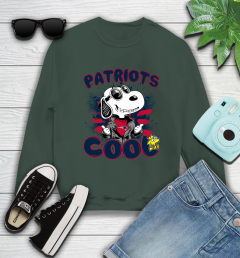 NFL Football New England Patriots Cool Snoopy Shirt Sweatshirt 12