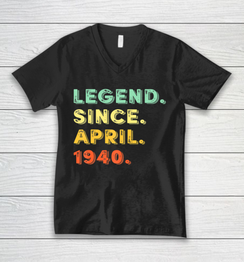 Father gift shirt Legend Since Vintage 1940 April 80th Birthday 80 Years Old T Shirt V-Neck T-Shirt