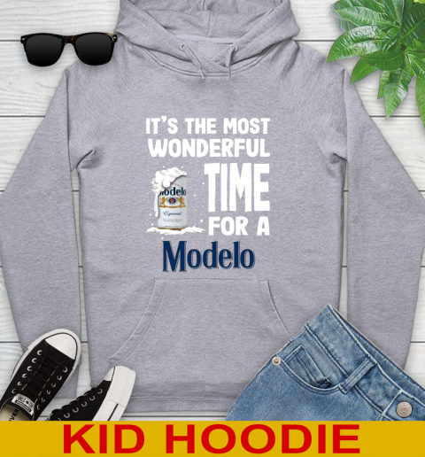 I't the most wonderful time for a Modelo Especial beer lovers 133