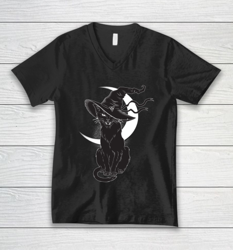 Vintage Scary Halloween Black Cat Costume Witch Hat V-Neck T-Shirt