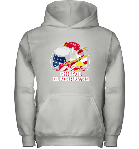 mtgv-chicago-blackhawks-ice-hockey-snoopy-and-woodstock-nhl-youth-hoodie-43-front-white-480px