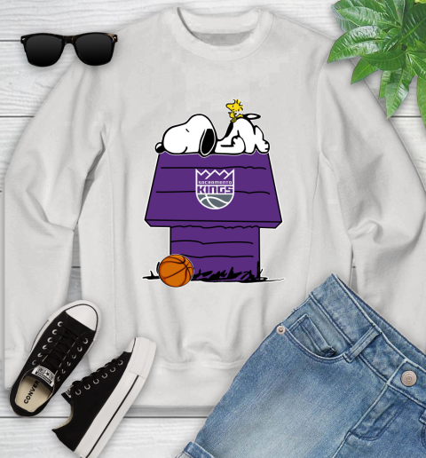 Sacramento Kings NBA Basketball Snoopy Woodstock The Peanuts Movie Youth Sweatshirt