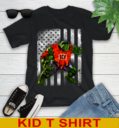 Cincinnati Bengals Hulk Marvel Avengers NFL Football American Flag Youth T-Shirt
