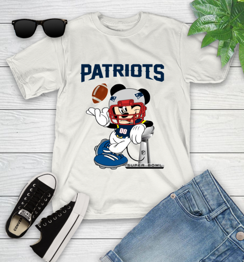 NFL New England Patriots Mickey Mouse Disney Super Bowl Football T Shirt Youth T-Shirt
