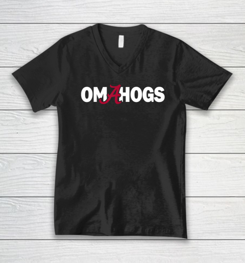 Omaha Here Come The Hogs Funny Omahogs V-Neck T-Shirt