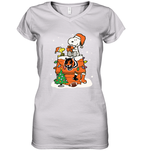 A Happy Christmas With Cincinnati Bengals Snoopy Women's V-Neck T-Shirt