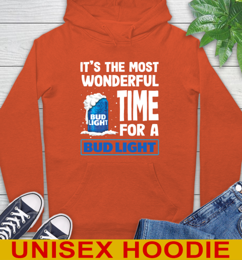 I't the most wonderful time for a Bud Light beer lovers 16