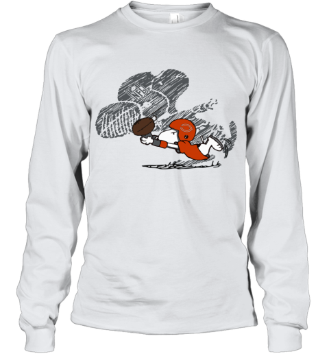 ms9c chicago bears snoopy plays the football game youth long sleeve 50 front white