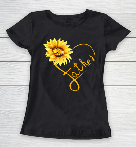 Father's Day Funny Gift Ideas Apparel  Father Sunflower Heart Symbol Matching Family T Shirt Women's T-Shirt