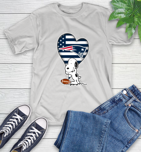 New England Patriots NFL Football The Peanuts Movie Adorable Snoopy T-Shirt
