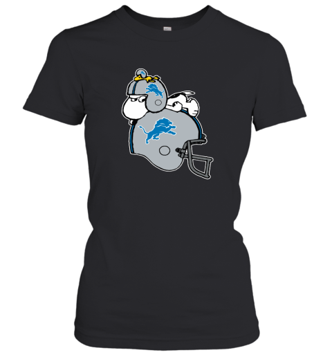 Snoopy And Woodstock Resting On Detroit Lions Helmet Women's T-Shirt
