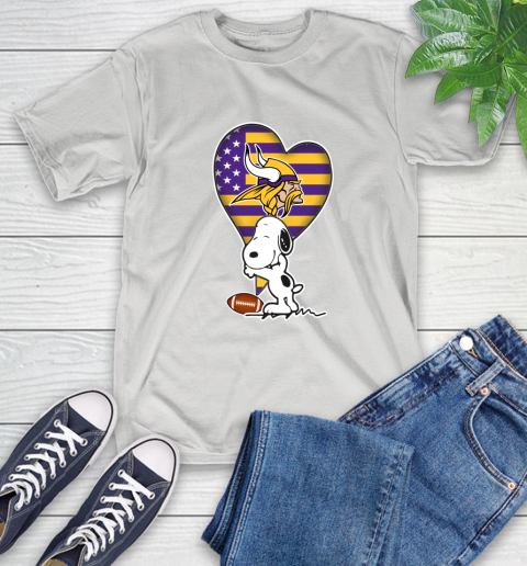 Minnesota Vikings NFL Football The Peanuts Movie Adorable Snoopy T-Shirt