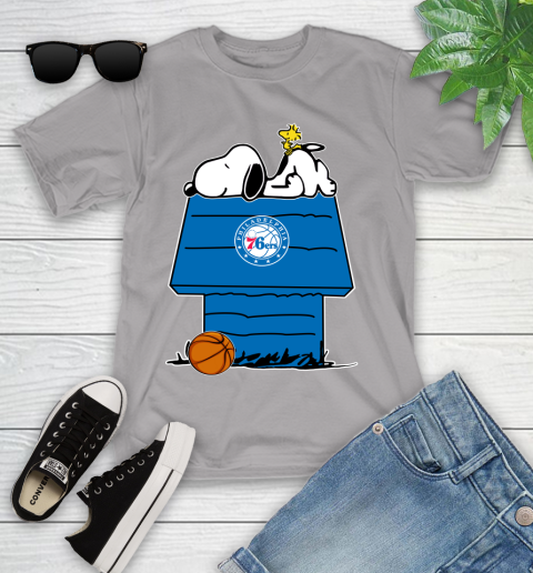 Philadelphia 76ers NBA Basketball Snoopy Woodstock The Peanuts Movie Youth T-Shirt 4