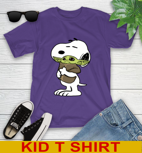 Snoopy Hugging Baby Yoda Shirt 104
