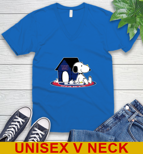 NFL Football New York Giants Snoopy The Peanuts Movie Shirt V-Neck T-Shirt 6
