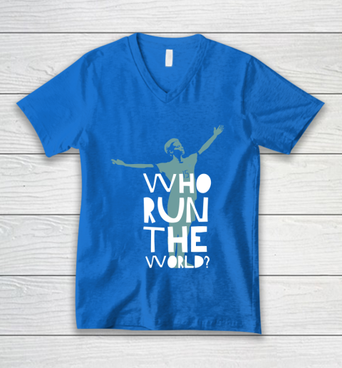 Megan Rapinoe Who Run The World V-Neck T-Shirt 5