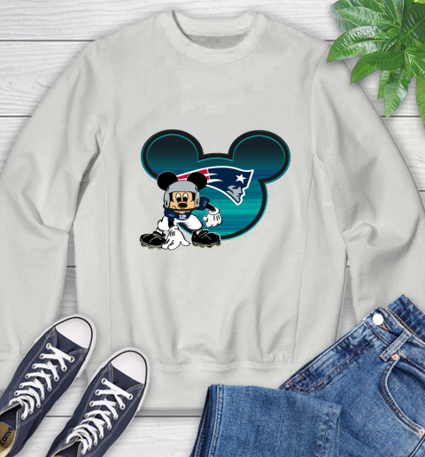 NFL New England Patriots Mickey Mouse Disney Football T Shirt Sweatshirt 5