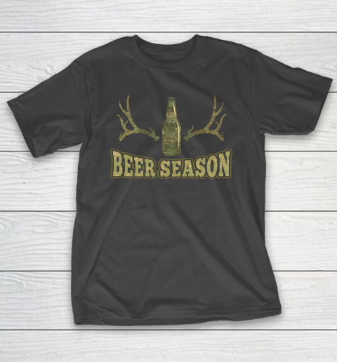 Beer Season Funny Camo Deer Hunting Pun Men Who Love Beers T-Shirt