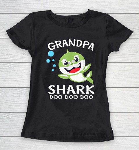 Grandpa Funny Gift Apparel  Grandpa Shark Funny Father's Day Gift Women's T-Shirt